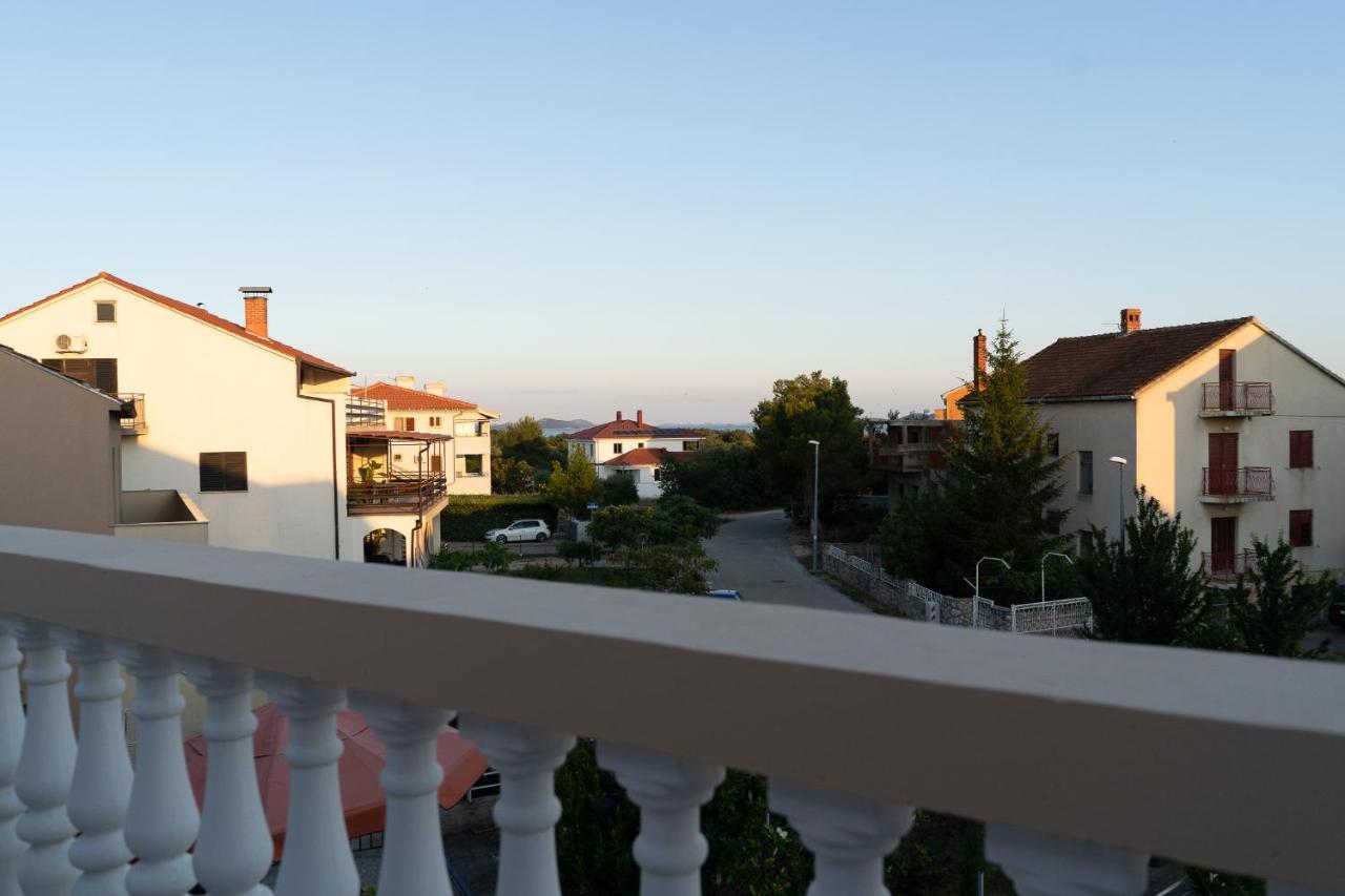 Apartment Mladen Biograd Na Moru Exterior foto