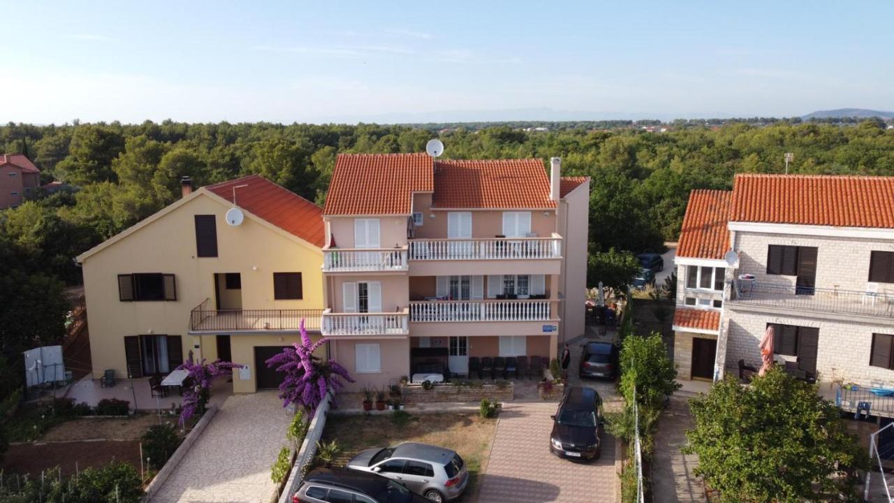 Apartment Mladen Biograd Na Moru Exterior foto